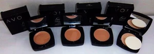 AVON BUNDLE IDEAL FLAWLESS FOUNDATION IVORY x 3 + PRESSED POWDER LIGHT MEDIUM - Picture 1 of 9