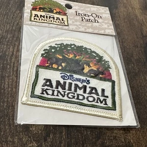 Parche Iron-On Disney's Animal Kingdom Walt Disney World recuerdo bordado nuevo - Imagen 1 de 6