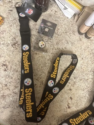Cordón y llavero oficial de los Steelers de la NFL PEQUEÑA EMPRESA GATO DAMA 🐈‍⬛🇺🇸🐈 Foto 1 de 4