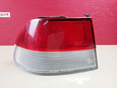 Luz trasera exterior Honda Civic 1996-2000 cupé de 2 puertas luz trasera lado del conductor izquierdo Foto 1 de 4