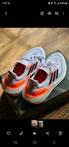 Size 6.5 - adidas UltraBoost Light running shoes - Picture 1 of 1