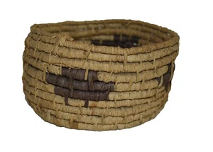 Antique American Indian Handmade Rye Straw Grass Basket 6" Diameter - Picture 1 of 6