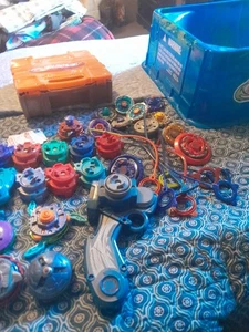 Beyblade Lote Inc Bey Stadium Accesorio Estuche 9 Lanzadores Y Más Ver Fotos - Imagen 1 de 14