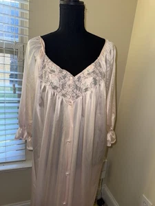VTG Vanity Fair Blush Pink Fairy Long Nightgown Lace Embroidered Large - Picture 1 of 4