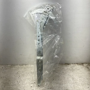 Freightliner RH (Passenger Side) Window RegulatorF3HZ6823200AA - Picture 1 of 4