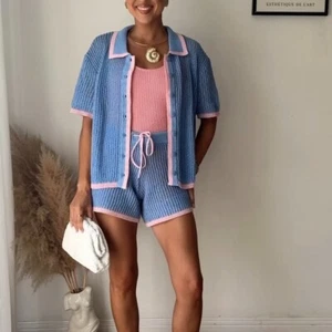 ZARA : Pantaloncini in maglia blu : 3920/261 : TUTTE LE TAGLIE - Foto 1 di 3
