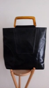 DKNY bucket shopper bag美國名師購物皮袋 - Picture 1 of 6
