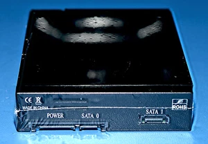 iStarUSA BPU-2535-SAGE25P 1 x 3.5" to 2 x 2.5" SATA I/II Hot-Swap Drive Cage - Picture 1 of 2