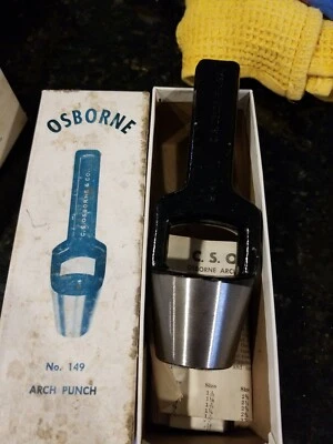 C.S.Osborne No. 149 1-7/16" Arch Punch with Fully Tempered Cutting Edge - Image 1 of 3