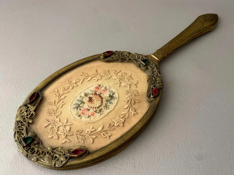 ANTIQUE VTG CZECH JEWELED BRASS FILIGREE & EMBROIDERED FLOWERS LACE HAND MIRROR Cover