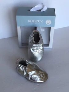 ROBEEZ 100% Leather 0-6 Months Loved and Cherished Baby Silver Soft Crib Shoes - Picture 1 of 17