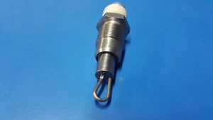 Mercedes OM615 – OM617 & OM621 Glow Plug - 000 159 61 01, 0001596101 - Picture 1 of 5