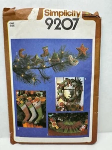 Simplicity 9207 Christmas Ornaments Stockings Wreath Tree Skirt Pattern *Uncut* - Picture 1 of 2