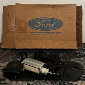 NOS 1979 FORD FAIRMONT MERCURY ZEPHYR LUGGAGE COMPARTMENT TRUNK LATCH RELEASE 79 - Bild 1 von 7