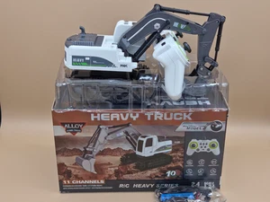 Excavadora RC Heavy Truck Series 10 km/h 11 canales Knack Toyz caja abierta sin usar - Imagen 1 de 4