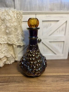 Vintage Imperial Traube Karneval Glas Amethyst 9" Karaffe mit Ringelblumenstopfen - Bild 1 von 19