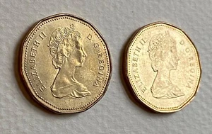 Two Canada One Dollar Loonies 1988, 1989 - Picture 1 of 4