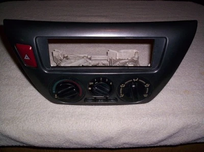 02-06 Mitsubishi Lancer 03-06 Outlander OEM Heater Climate Control Temperature - Image 1 of 4