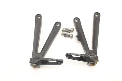 Honda CBR600RR 2006 FABRICANTE DE EQUIPOS ORIGINALES JUEGO TRASERO DERECHO IZQUIERDO ESTRIBERAS CONDUCTOR  Foto 1 de 4