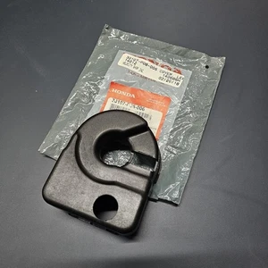 OEM Distributor Leak Cover (mount under distributor cap) B-Series VTEC B16A B18B - Picture 1 of 1