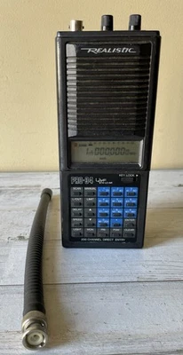 Realistic PRO-34 Scanning UHF VHF Receiver Model 20-135 200 Channel W/Antenna - Image 1 of 4