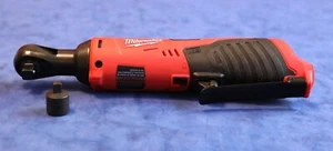 Milwaukee Elektrowerkzeuge #2457-20 - 3/8" Ratsche mit Bonus 3/8" auf 1/4" Adapter - Bild 1 von 2