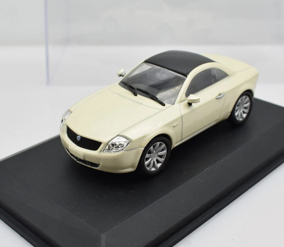 Modellino auto scala 1:43 Lancia Fulvia diecast modellismo collezione Norev vs - Immagine 1 di 4