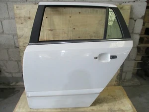 Genuine 2005 Holden Astra AH CDX Wagon 05-07 LEFT REAR DOOR SHELL WHITE Y474 - Imagen 1 de 12