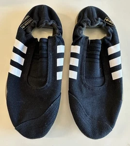 Adidas Women’s Canvas Gum Sole Slip On Adidas Taekwondo Sneakers Size 6.5 - Picture 1 of 9
