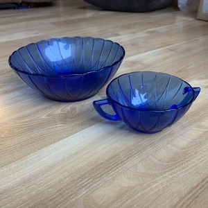 Vintage Kobaltblau zwei Glasschalen geätztes Glas 5,5” 8,5” - Bild 1 von 7