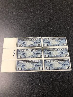 US C7 Plane And Map 10 Cents - Plate Block Of 6 Extra Fine / Mint Never Hinged. - Image 1 of 4