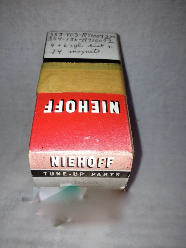 International Harvester. condenser, IH 20.  Item:  2127 - Image 1 of 1