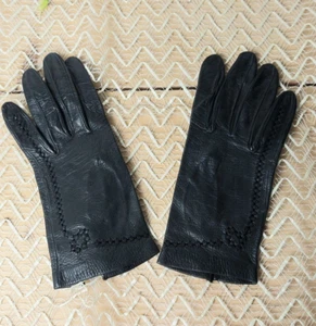 Vintage Ladies Soft Kid Leather Black Gloves 20cms - Picture 1 of 3