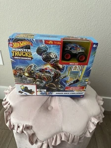 Hot Wheels Monster Trucks Arena Smashers ~ Smash Race Challenge - Picture 1 of 1