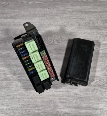 MINI R50 R52 R53 Stromverteiler Sicherungskasten Motorraum 6906604 mit Deckel - Image 1 of 3