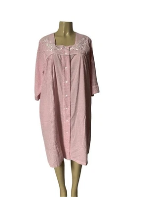 Abrigo Kay Anna Vintage Bata Grande MuuMuu Rosa Blanco Rayas Seersucker Broches de presión Foto 1 de 4