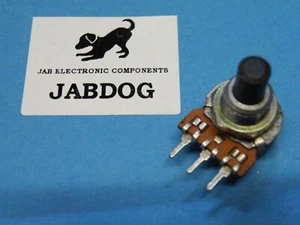 Omeg 16mm Mini Potentiometer 2K2 Lin A Mono 6mm spindle TACTILE B7 9g  Z197 - Picture 1 of 5