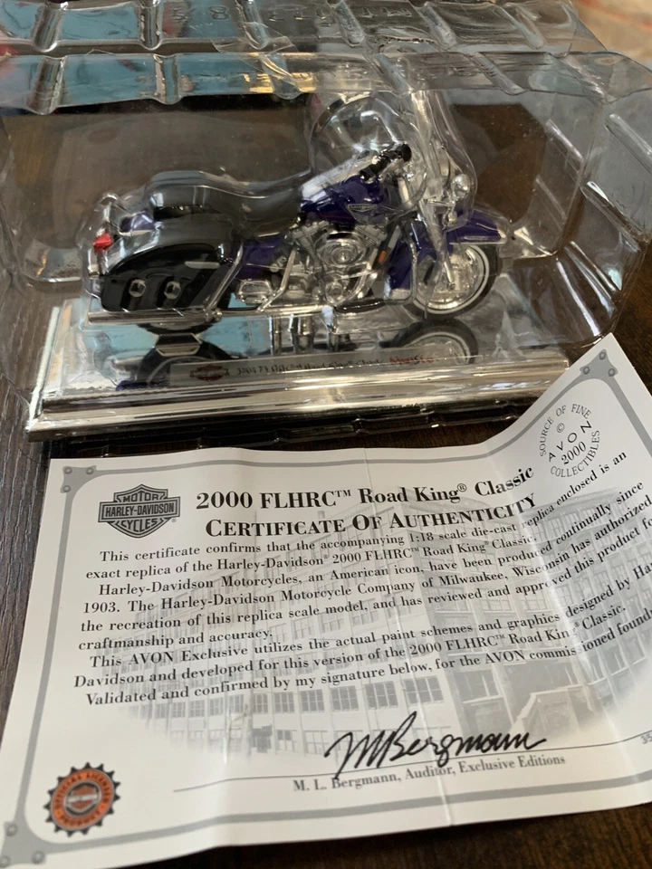 2000 Collectible FLHRC Harley Davidson Road King Classic 1:18 Scale DieCast new - Image 1 of 3