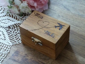 Boîte a Anneau de Mariage en Bois Rustique. Boîte à bagues Personnalisé Gravé. - Picture 1 of 8