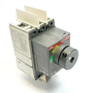 New ABB SACE Tmax XT1N 125 3 Pole 125 Amp 600v Circuit Breaker w panel accessory - Picture 1 of 5