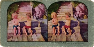 Antigua tarjeta StereoView 1900 estereoscopio niños jugando 1143 - Imagen 1 de 2