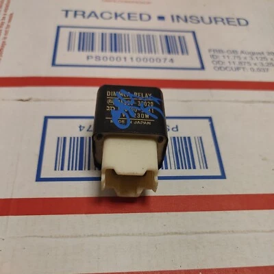 Relé de atenuación Lexus ES300 LS400 1995 1996 1998 1999 2000 2001 85926-30020 OEM Foto 1 de 4