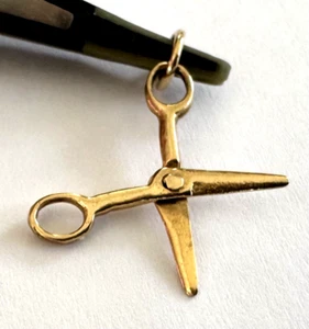 Stamped 14K Solid Yellow Gold Scissors Movable Parts Unisex Charm Pendant - Picture 1 of 16