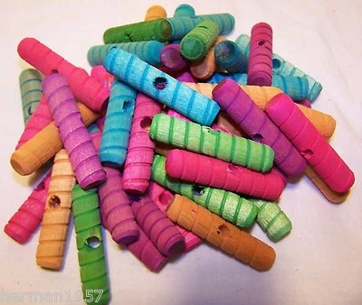 25 Piezas de Juguete para Pájaros Madera de Colores 2" Pequeños Troncos Espirales Juguete para Loro Agujero de 1/4" Foto 1 de 3