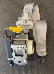 09 10 11 12 13 14 VOLKSWAGEN ROUTAN FRONT RIGHT PASSENGER SIDE SEAT BELT OEM - Picture 1 of 4