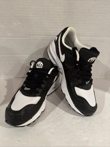 Boy's Nike Air Max2 Light 'Black White' CI4027-001 Sneakers- Size 5Y - Picture 1 of 8