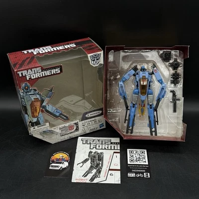 Whirl Transformers Generations Thrilling 30 Voyager Class Autobot Hasbro A5781 - Image 1 of 4