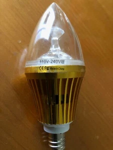 Set of 8 decorative LED bulbs for chadelier with thin candelabra base - Picture 1 of 3