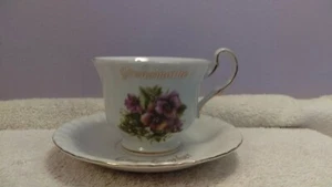 Taza de té y platillo a juego abuela flores moradas Darice OH2405 - Imagen 1 de 4