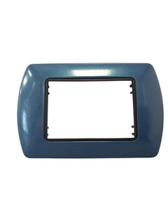 PLACCA COMPATIBILE LIVING LIGHT BTCINO BLU CHIARO 3 MODULI - Foto 1 di 1